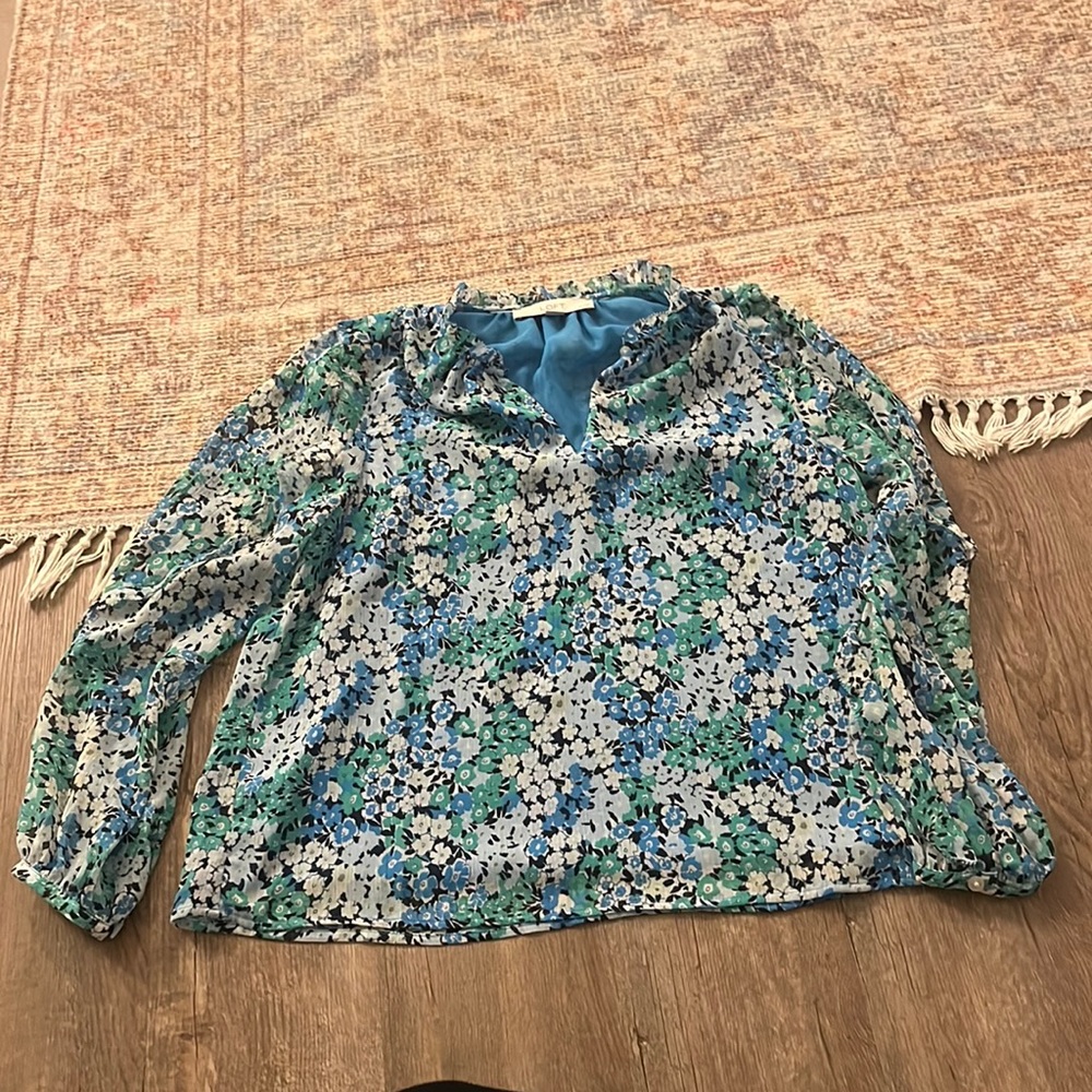 Loft petite floral blouse